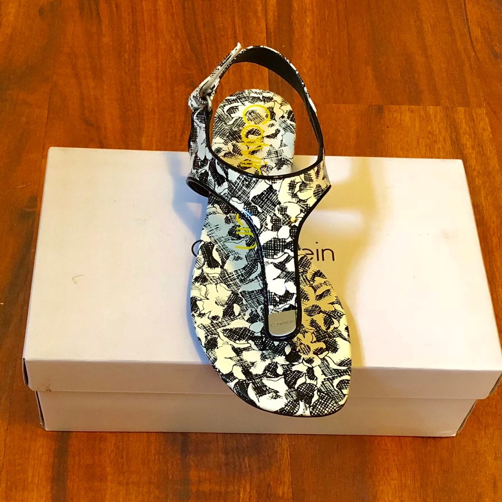 ❌❌SOLD❌❌ NEW Calvin Klein sandals SIZE 9